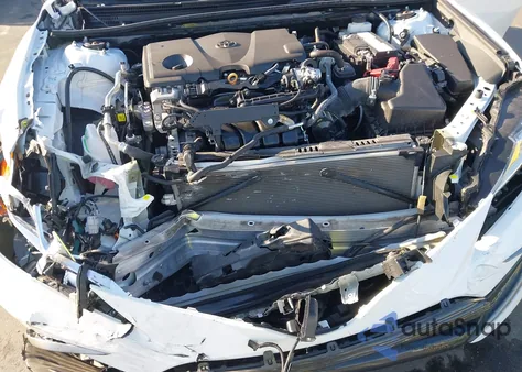 2022 Toyota Camry Le z USA, uszkodzony, nr VIN 4T1C11AK7NU711447